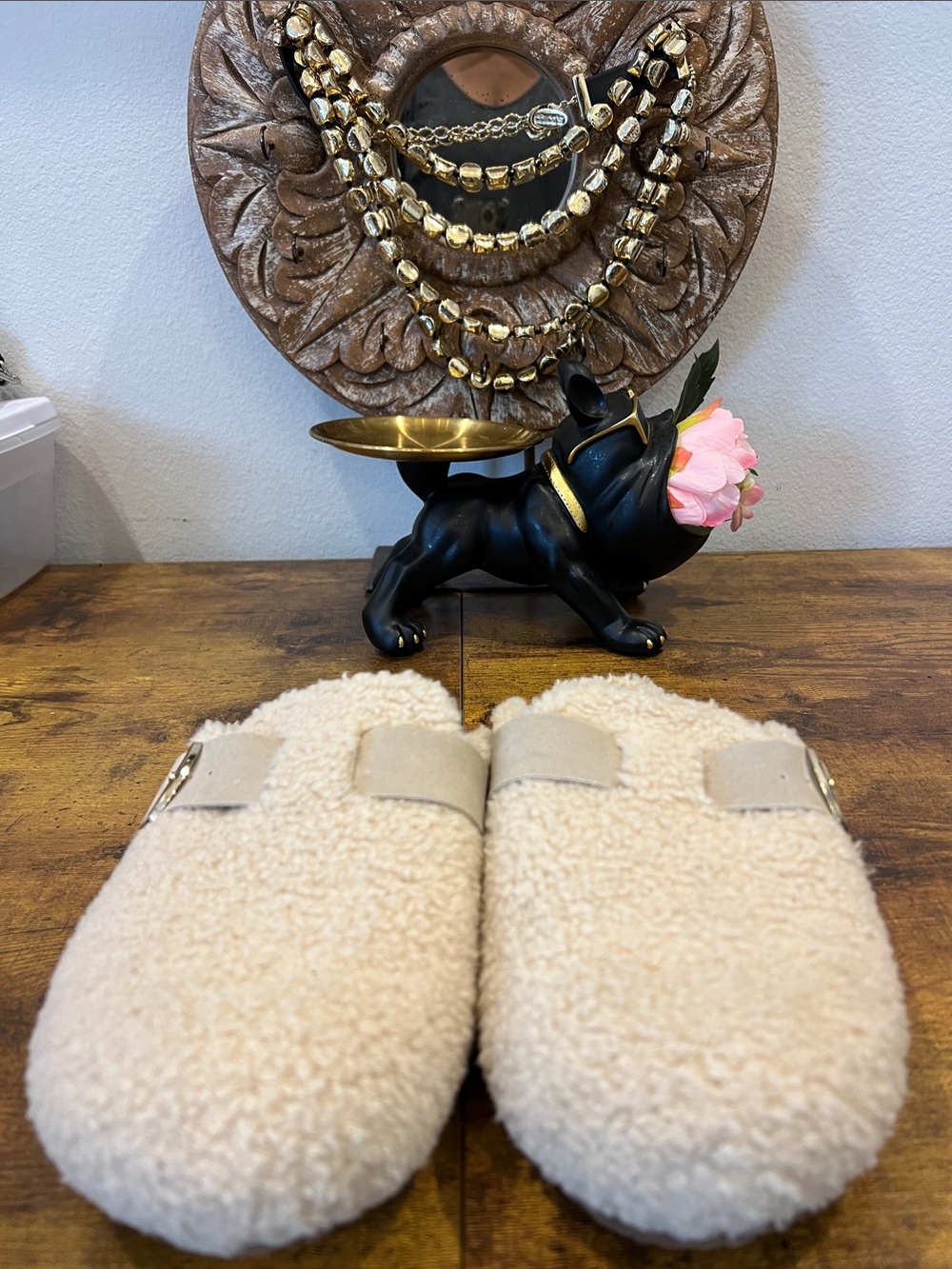Steve Madden Cuddle Clog Size 8.5